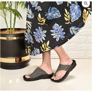 Aerothotic Regan Comfortable Split Toe Women's Sandals Size: 7.5 Color: Gray